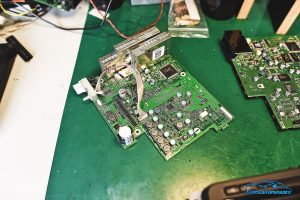 Volkswagen RNS 510 navigation unit removed for repair